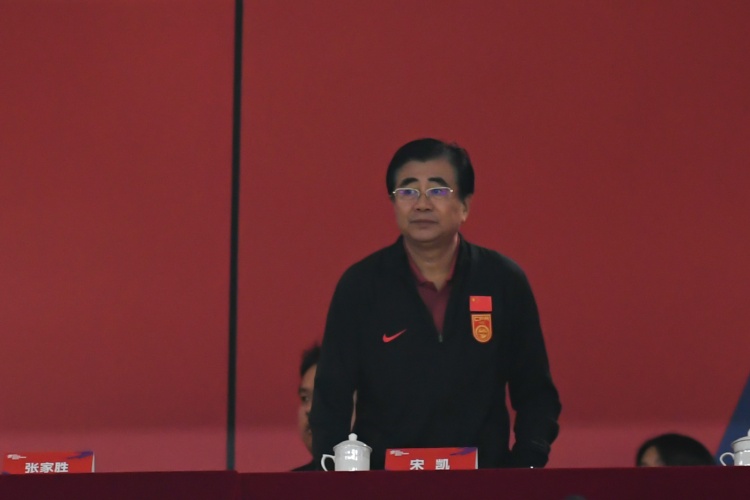  北青體育：宋凱、許基仁探班U20國青，將全程陪伴征戰(zhàn)U20亞洲杯